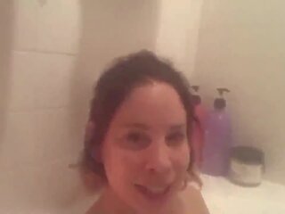 DJ LA MOON accidentally movs nipples in bathtub