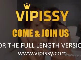 Vipissy - เลสเบี้ยน ปัสสาวะ การดื่ม สำหรับ ผมสีบรูเนท ทารก: ผู้ใหญ่ หนัง 8c