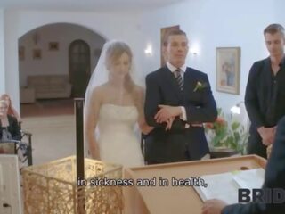 Bride4k&period; atvejis &num;002&colon; vestuvės dovana į cancel vestuvės