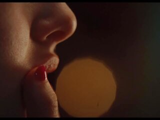 Megan Fox and Amanda Seyfried Ã¢ÂÂ Lesbian Kiss 4k: porn c0 | xHamster