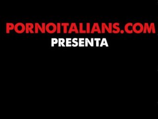 Porno italiano - il pompino al fotografo