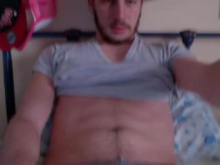 Küçücük göğüsler b-y ile büyük cock- gaydudecams.com