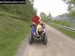 Una buena cojida extrema tr moto y rapel