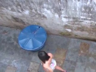 Espiando een vizinha rabuda nvt favela e batendo uma